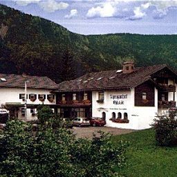 Exterior view Alpengasthof Ohlstadt Fotos