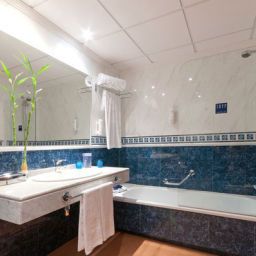 Salle de bains TRYP Gijón Rey Pelayo Hotel Fotos
