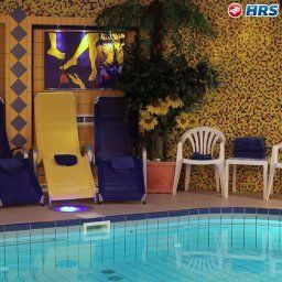 Piscine Barry Memle Direkt am See Fotos