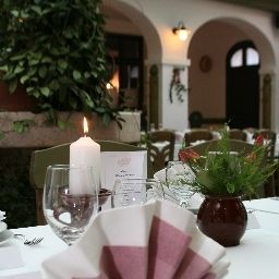 Restaurant Tornácos Panzió Fotos