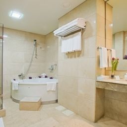 Suite Holiday Inn BEIRUT - DUNES Fotos