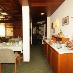 Salle du petit-déjeuner Rheingauer Tor Garni Fotos