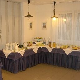 Buffet IB Gästehaus Fotos