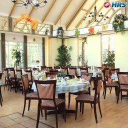 Salle du petit-déjeuner située dans le restaurant Undeloher Hof Fotos