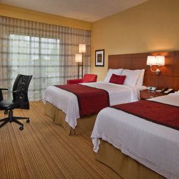 Camera Courtyard Hanover Whippany Fotos