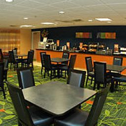 Restaurant Fairfield Inn East Lansing Fotos