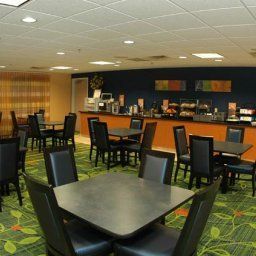 Restaurant Fairfield Inn East Lansing Fotos
