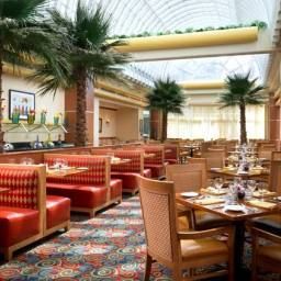 Restaurant Warner Center Marriott Woodland Hills Fotos