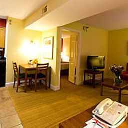 Номер Residence Inn Houston by The Galleria Fotos