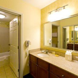 Номер Residence Inn Houston by The Galleria Fotos