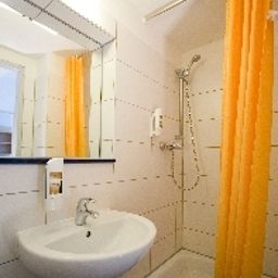 Bathroom Transit Loft Internationales Jugendhotel Fotos