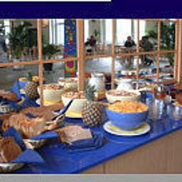 Buffet Transit Loft Internationales Jugendhotel Fotos