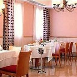 Frühstücksraum im Restaurant TRYP Madrid Alcalá 611 Hotel Fotos