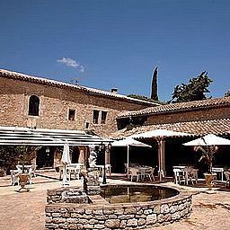Taras Hostellerie Domaine de la Reynaude Logis Fotos