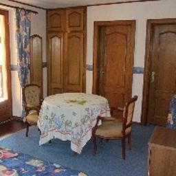 Zimmer mit Terrasse Château d´Andlau Fotos
