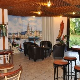 Bar Le Clos du Pontic Citotel Fotos