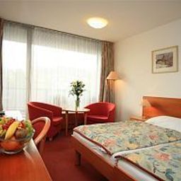 Room Thermal Spa and Conference Fotos