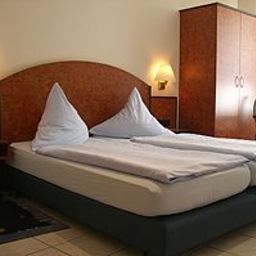 Номер Bardolino Nichtraucher-Hotel Fotos