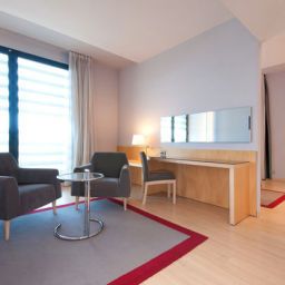 Suite TRYP Barcelona Aeropuerto Hotel Fotos