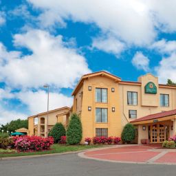 Außenansicht La Quinta Inn Norfolk Hampton Fotos