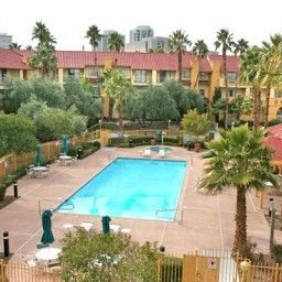 Piscine La Quinta Inn & Suites Las Vegas Airport N Conv Fotos