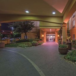 Außenansicht La Quinta Inn & Suites San Antonio Airport Fotos