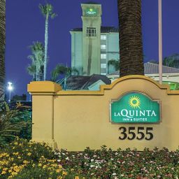 Exterior view La Quinta Inn & Suites Ontario Airport Fotos