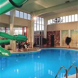 Pool Crowne Plaza MONTREAL AIRPORT Fotos