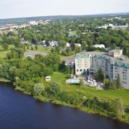  Delta Fredericton Fotos