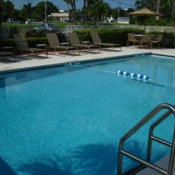 Pool Holiday Inn Express Hotel & Suites FT LAUDERDALE N - EXEC AIRPORT Fotos