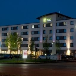 Фасад Holiday Inn Express COLOGNE - MUELHEIM Fotos