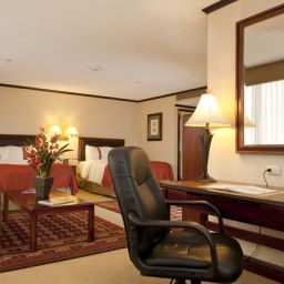 Suite Holiday Inn SAN JOSE-AUROLA Fotos