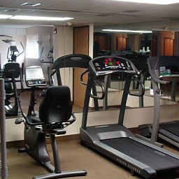 Wellness/fitness area Best Western Naperville Inn Fotos