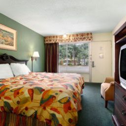 Chambre Days Inn Tampa/ West of Busch Gardens Fotos