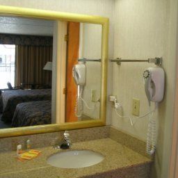 Zimmer Econo Lodge Airport Fotos