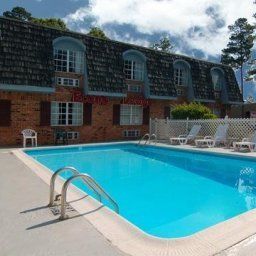 Piscine Econo Lodge Colonial Fotos