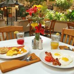 Restaurante Embassy Suites Baton Rouge Fotos