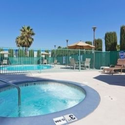 Pool Holiday Inn Express BAKERSFIELD Fotos