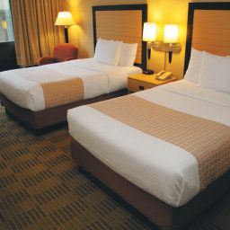 Camera La Quinta Inn & Suites Elmsford Fotos