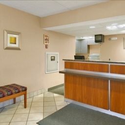 Hall Red Roof Inn Buffalo Niagara Airport Fotos