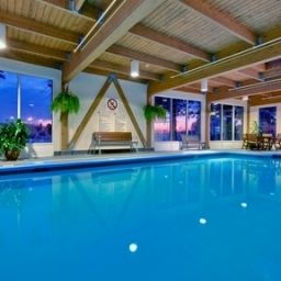 Pool Holiday Inn MONTREAL-LONGUEUIL Fotos