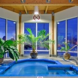 Pool Holiday Inn MONTREAL-LONGUEUIL Fotos