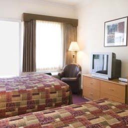 Camera Howard Johnson Hotel and Suites Victoria Elk Lake Fotos