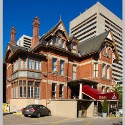 Clarion Hotel & Suites Selby Downtown Toronto