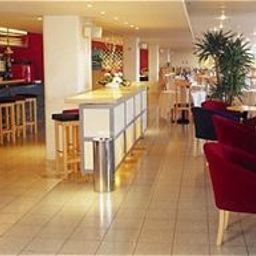 Bar St Giles Hotel Heathrow Fotos