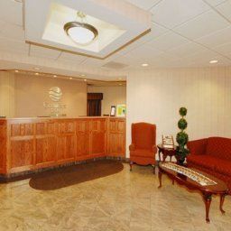 Halle Comfort Inn Woburn Fotos