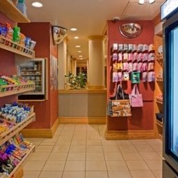 Vista all'interno Holiday Inn CLARK - NEWARK AREA Fotos