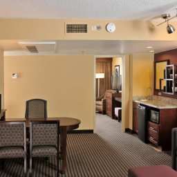 Suite Embassy Suites Des Moines Ia Fotos