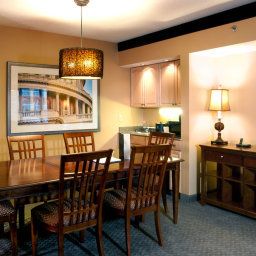Suite Embassy Suites Crystal City  National Airport Fotos