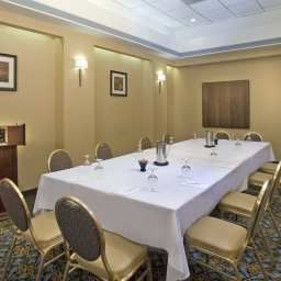 Conference room Embassy Suites Crystal City  National Airport Fotos